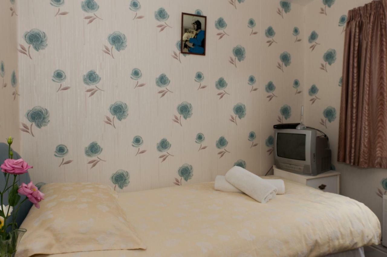 Birtley House Guest House B&B Telford Buitenkant foto